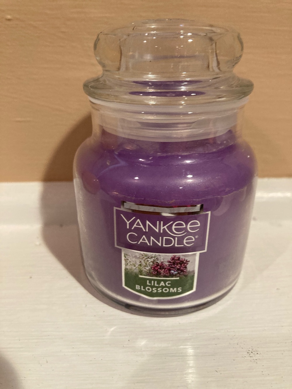 New- Yankee Candle 3.7 oz Lilac Blossoms Jar